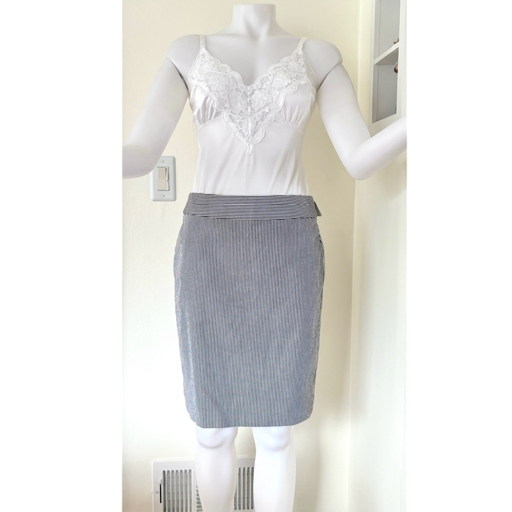 Banana Republic white and dark grey gray vertical pinstripes midi skirt